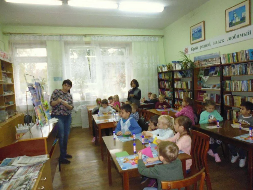 Познавательный час «Книжкина помощница». Мастер – класс «Закладка своими руками»