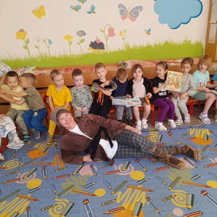 Игровое представление " За коньком Горбунком в сказку русскую войдём".