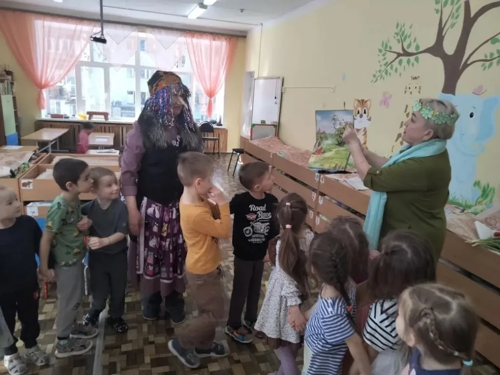 Экскурсия-знакомство с библиотекой "В поисках волшебной книги - сказок"