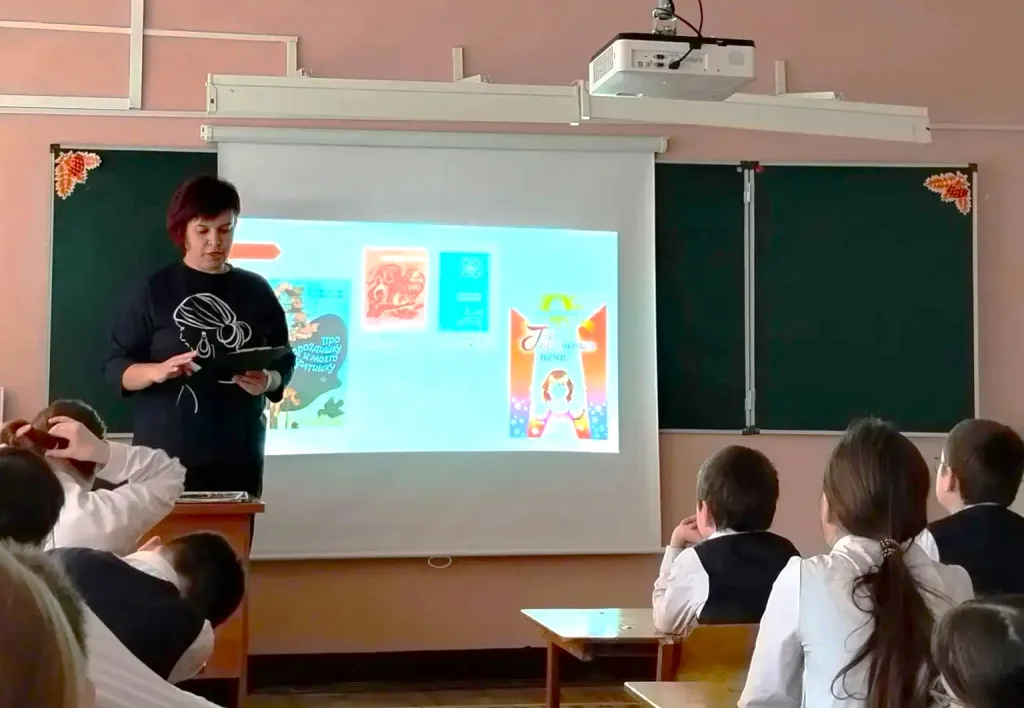 Литературный час «Будем знакомы, ваш Валентин Колумб»