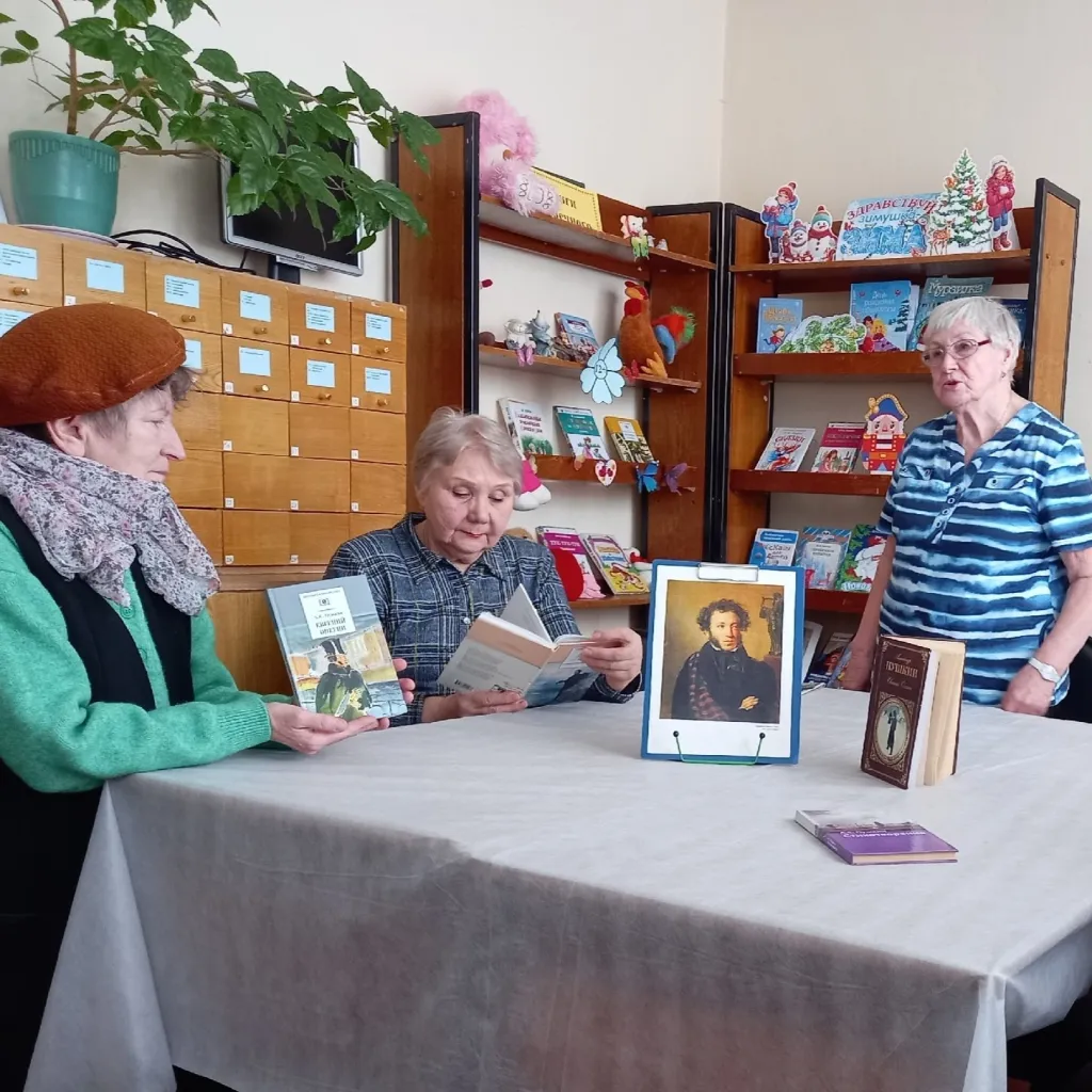 Литературно-поэтическая композиция «Идёт волшебница-зима…»