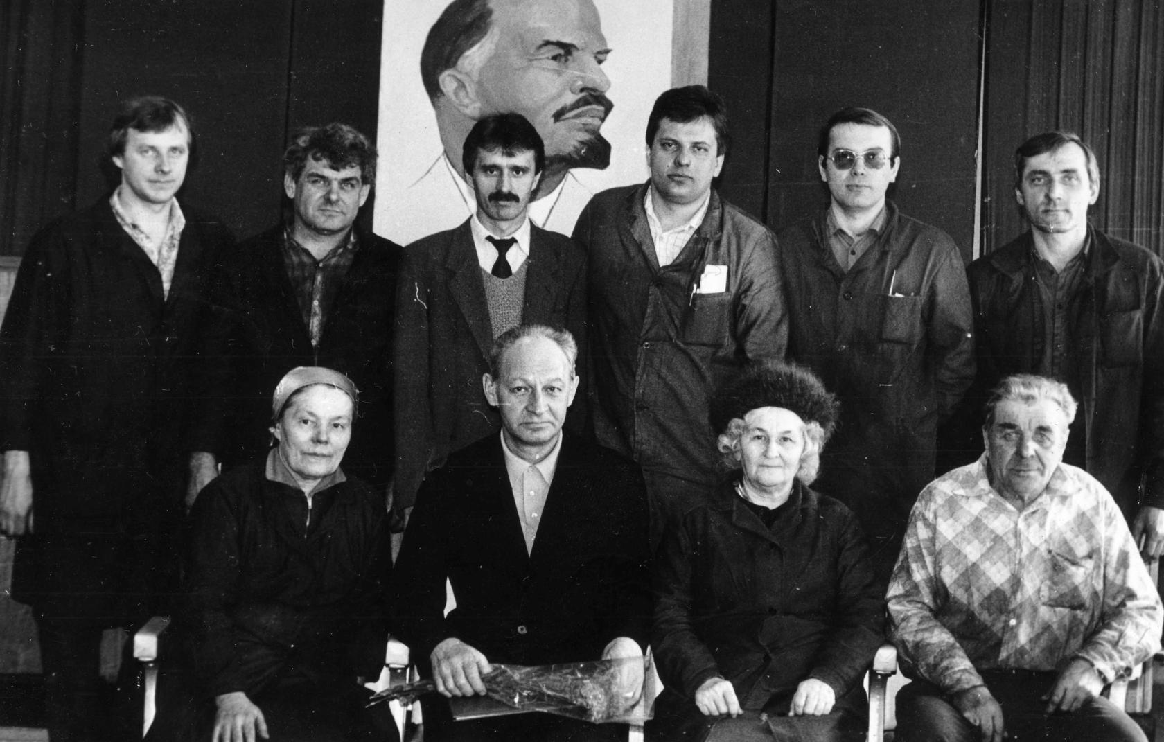 С коллегами в механическом цехе