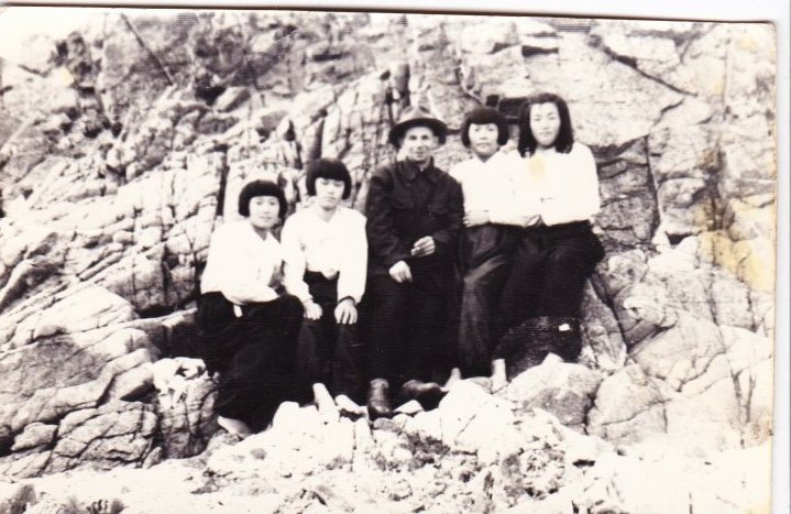 КНДР. С кореянками на скалах