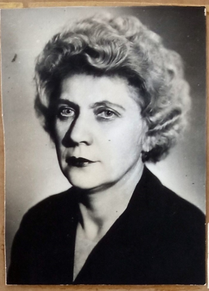 Грибкова (Мухина) Лидия Евгеньевна