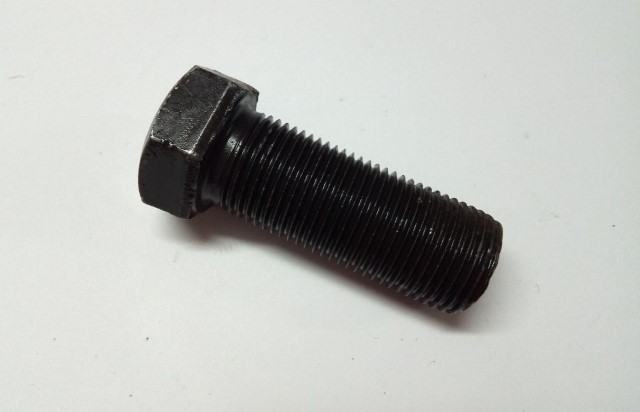 болт м18*1,5-6н*45