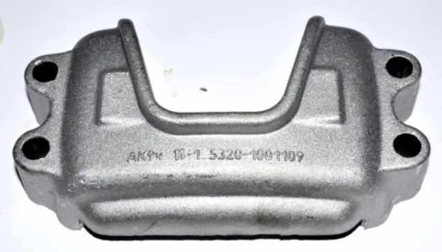Крышка задней опоры двигателя