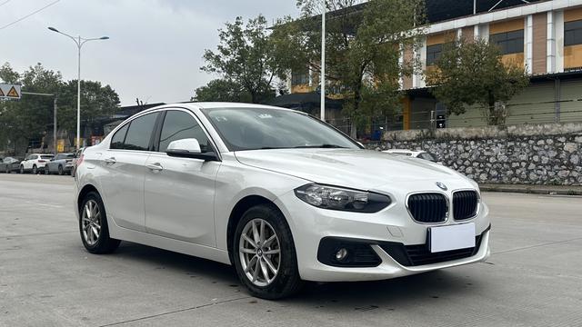 BMW 1-Series - фото 2