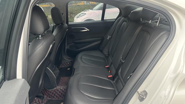 BMW 1-Series - фото 4
