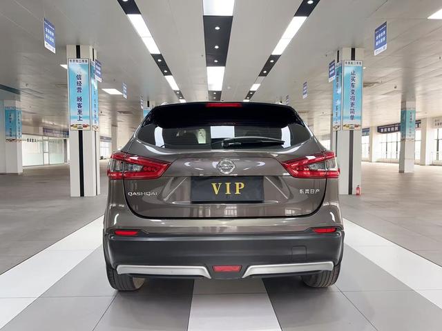 Nissan Qashqai - фото 3