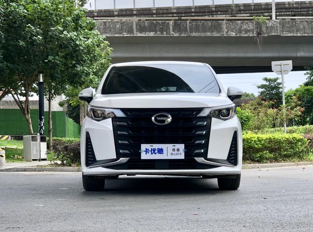 GAC Trumpchi Trumpchi M6 - фото 1
