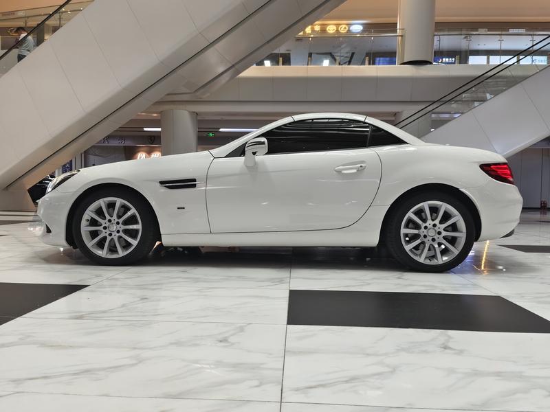 Mercedes-Benz SLC - фото 3