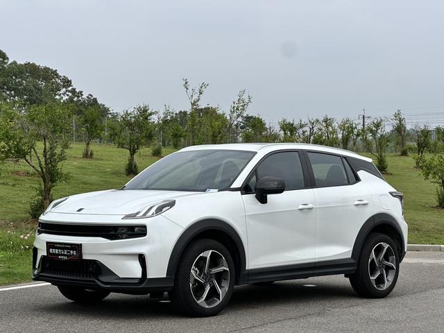 Lynk & Co 06 - фото 0