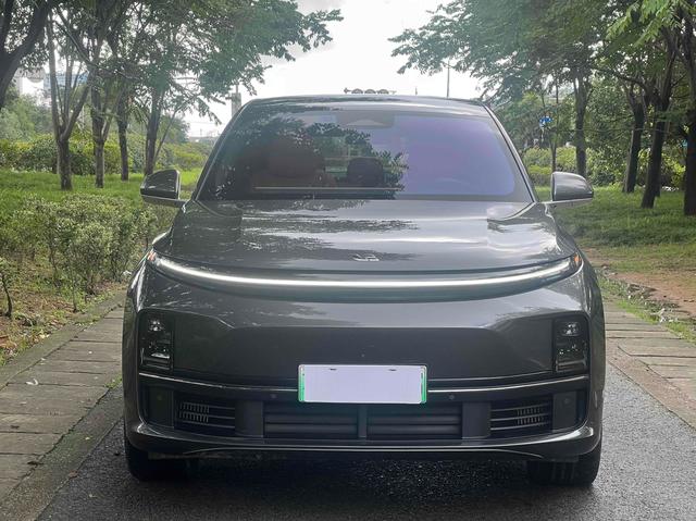 Li Auto L7 - фото 1