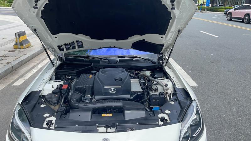 Mercedes-Benz SLC - фото 4