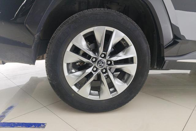 Toyota Wildlander - фото 4