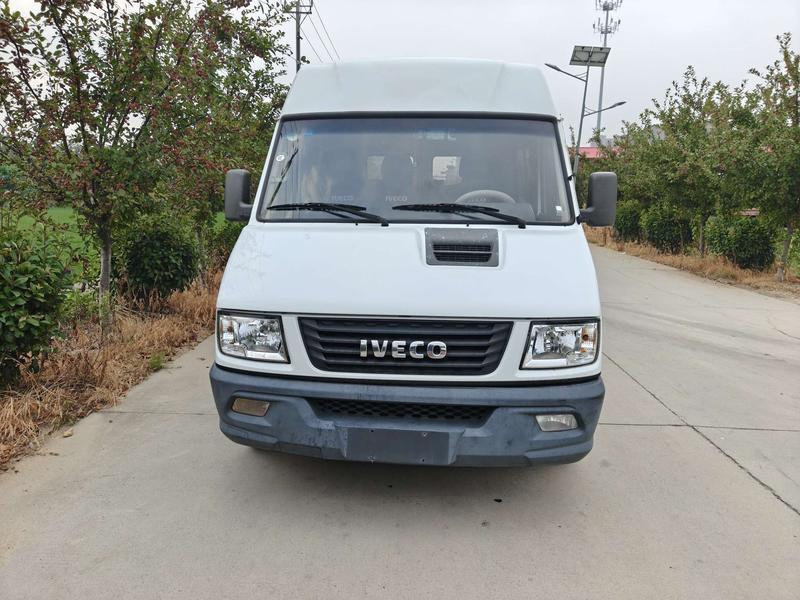 Iveco Daily - фото 1