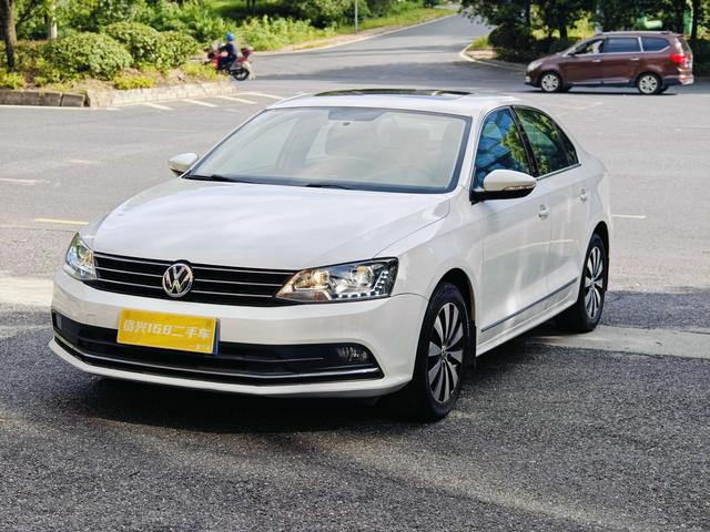 Volkswagen Sagitar - фото 0