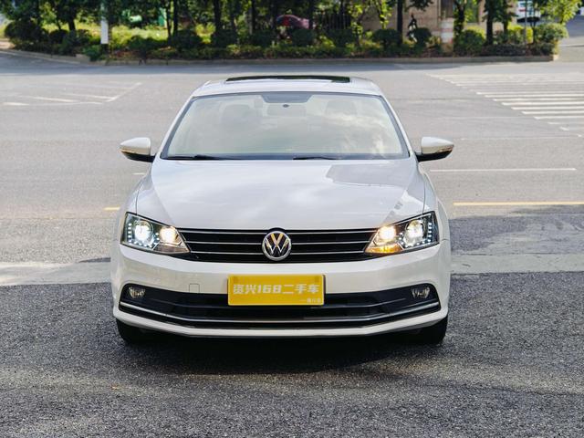 Volkswagen Sagitar - фото 1