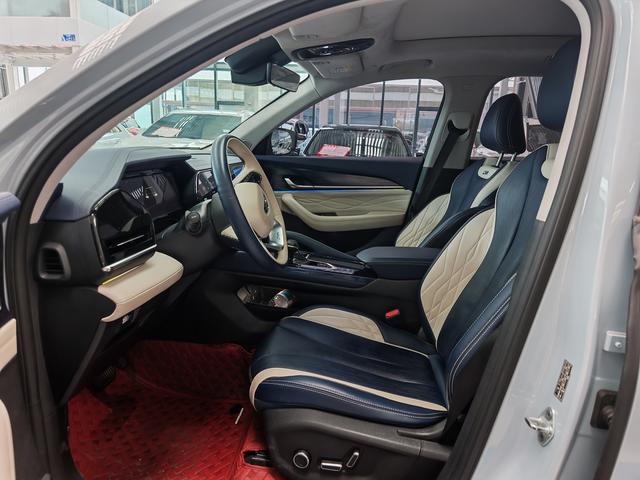 Geely Xingyue L - фото 3