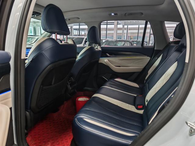 Geely Xingyue L - фото 4