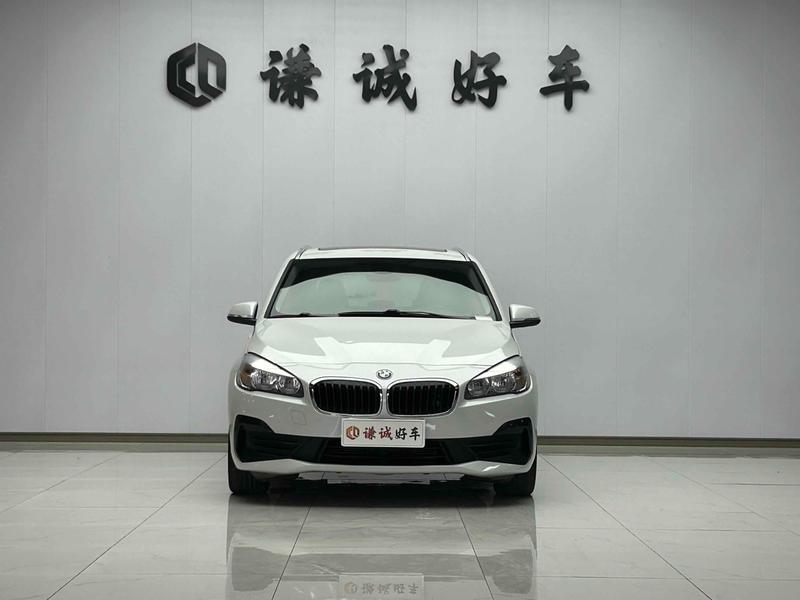 BMW 2 - фото 1