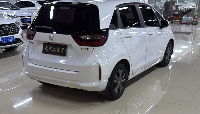 Honda Fit - фото 3