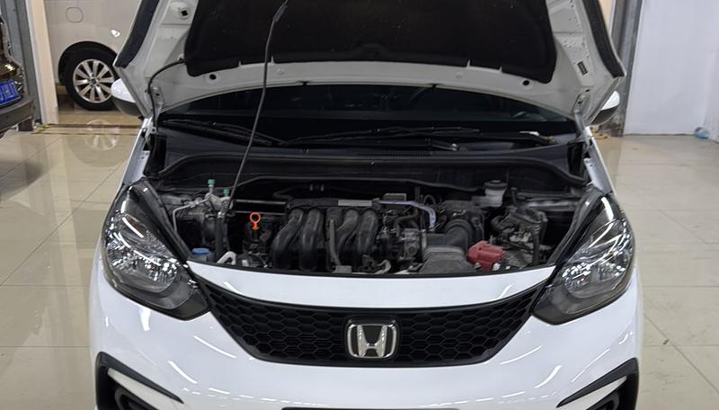Honda Fit - фото 4