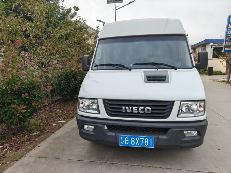 Iveco Daily - фото 1