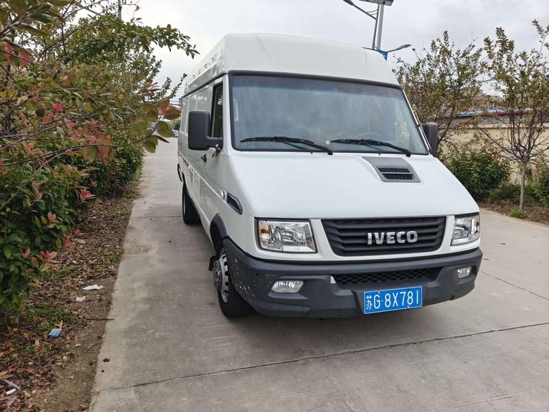 Iveco Daily - фото 2