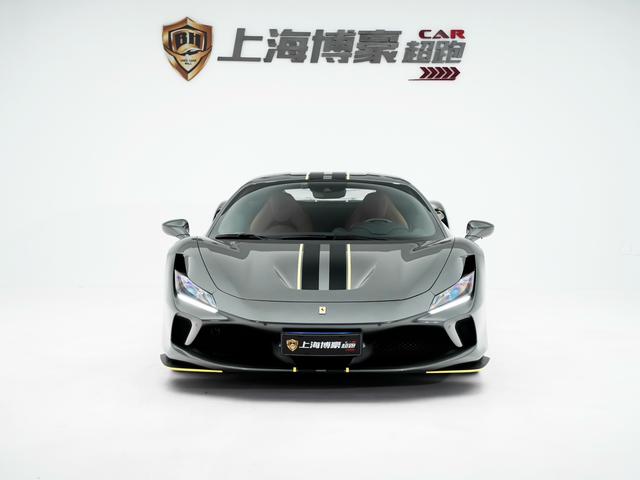 Ferrari F8 - фото 1