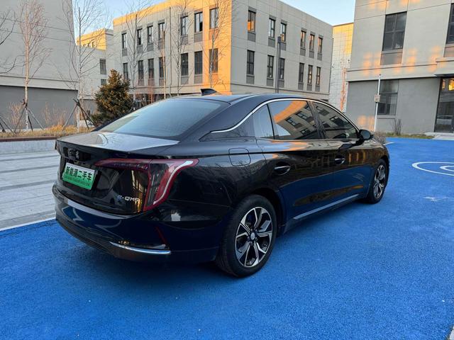 Hongqi E-QM5 - фото 3