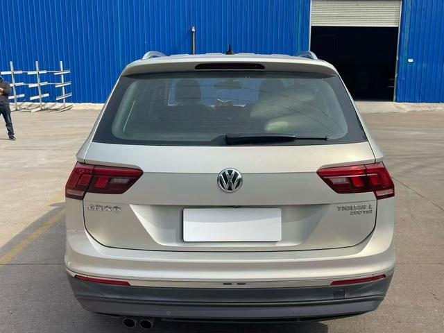 Volkswagen Tiguan L - фото 3
