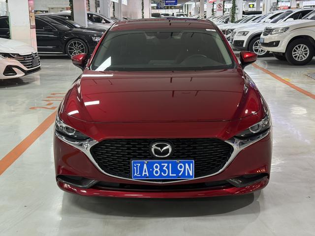 Mazda 3 Axela - фото 1