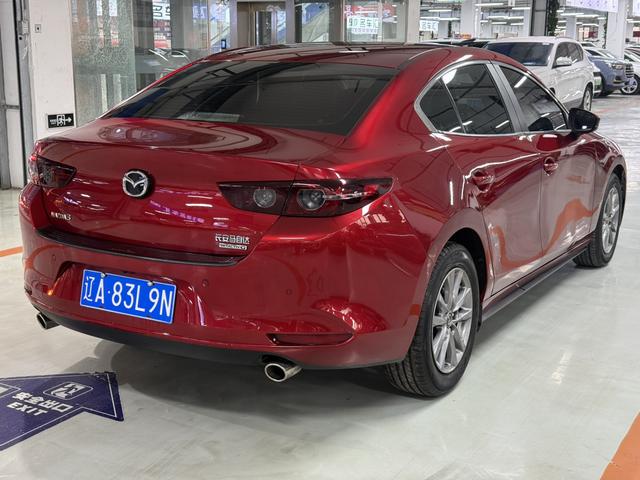 Mazda 3 Axela - фото 3