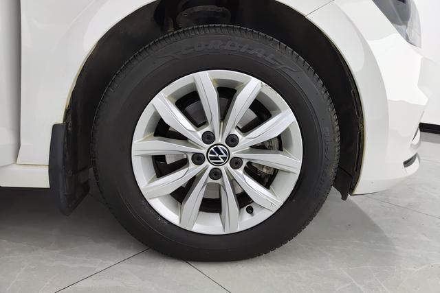 Volkswagen Polo - фото 4