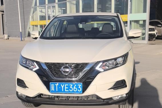 Nissan Qashqai - фото 1
