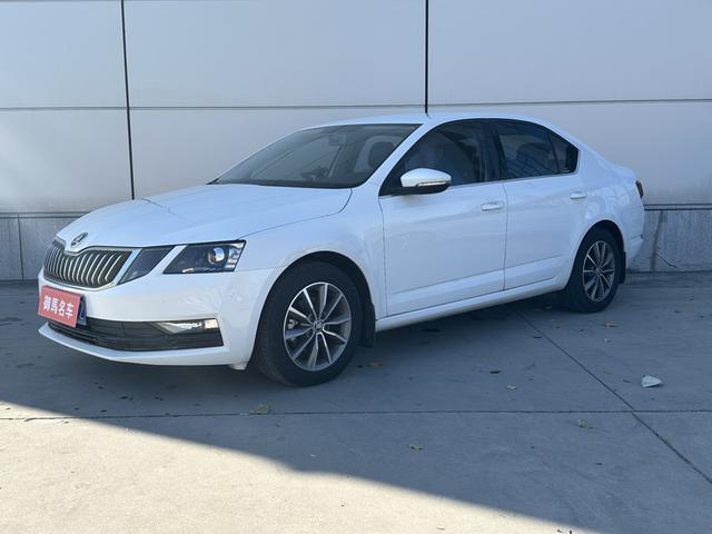 Skoda Octavia - фото 0