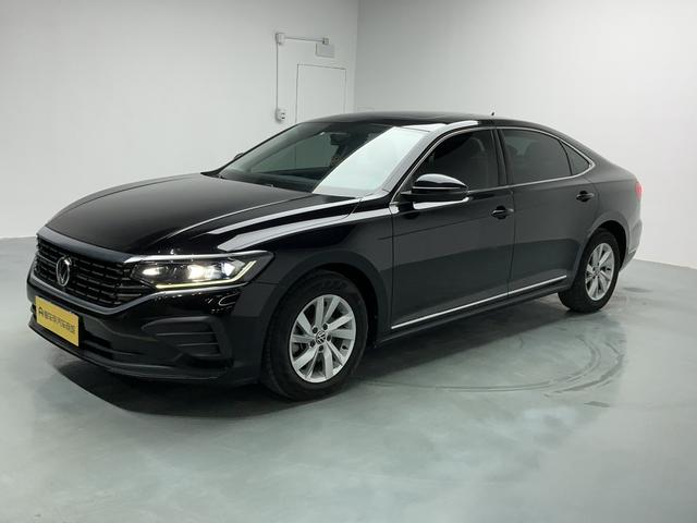 Volkswagen Passat - фото 0