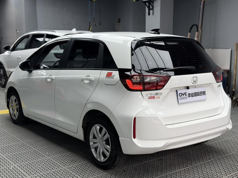 Honda Fit - фото 4