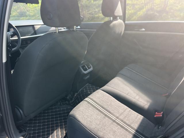 Volkswagen Lavida - фото 4