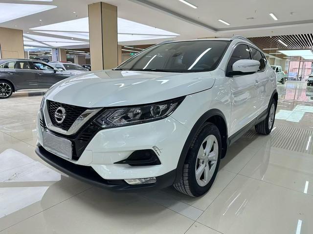 Nissan Qashqai - фото 0