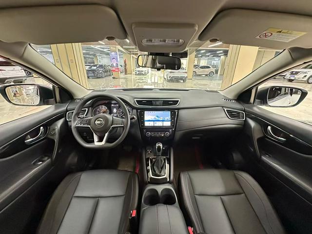 Nissan Qashqai - фото 4
