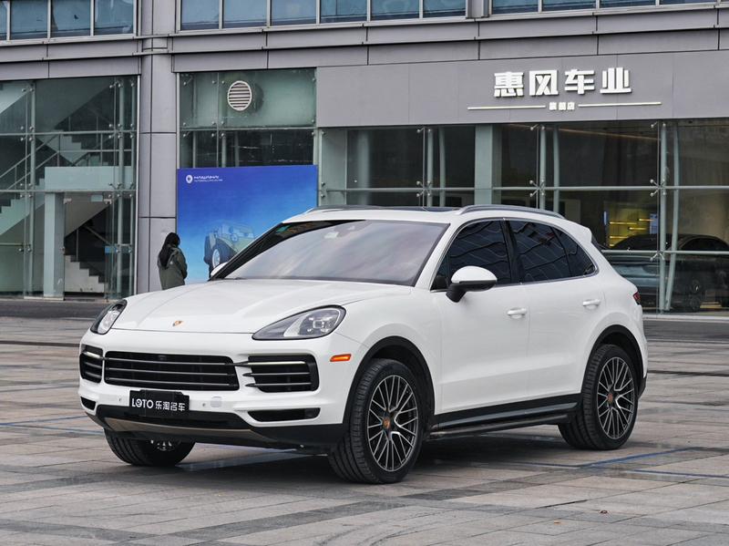Porsche Cayenne - фото 0