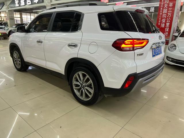 Hyundai ix35 - фото 3