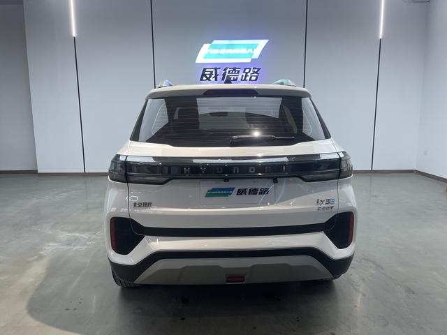 Hyundai ix35 - фото 3