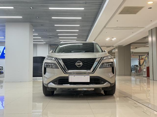 Nissan X-Trail - фото 1