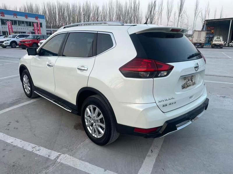 Nissan X-Trail - фото 3