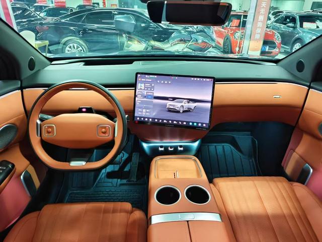 Changan Qiyuan E07 - фото 4