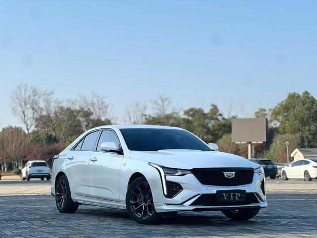 Cadillac CT4 - фото 2