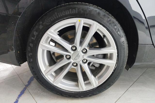 Cadillac CT4 - фото 4